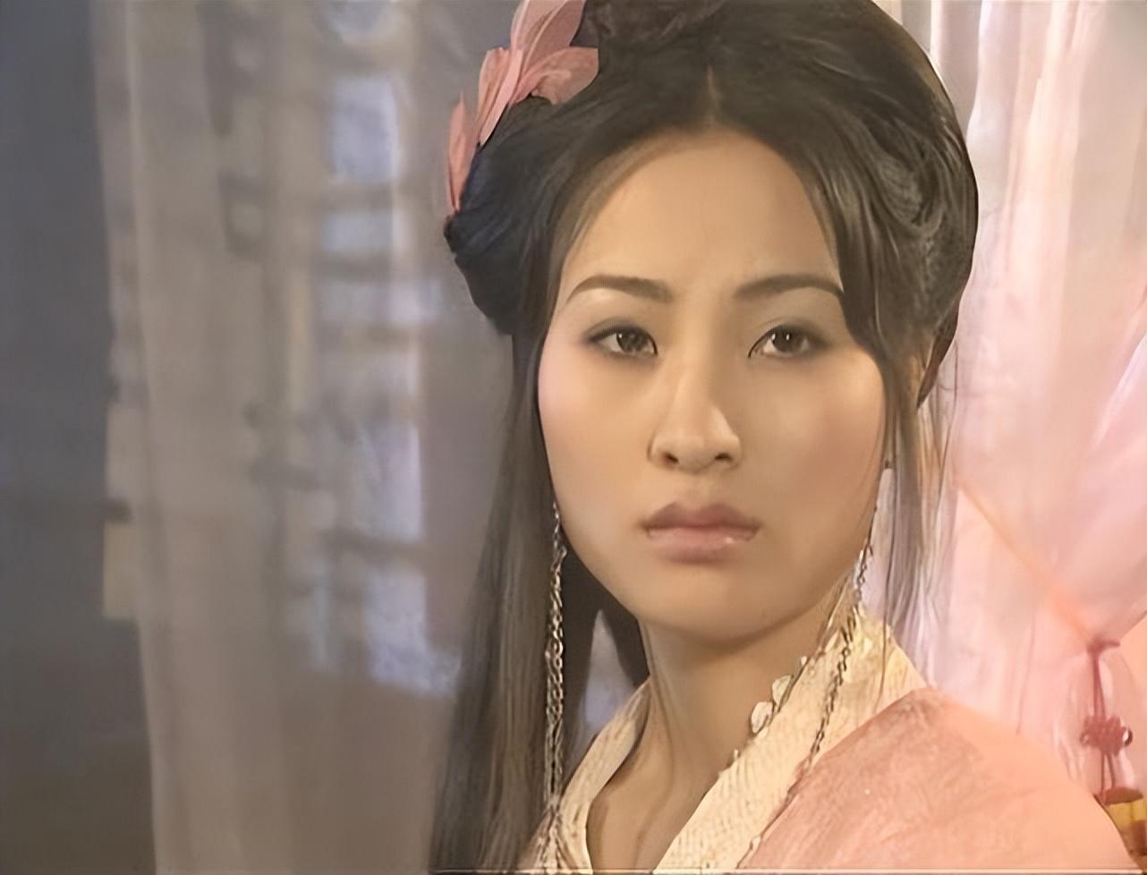 林仙儿比林诗音漂亮，还是武林第一美女，龙啸云为何对她没兴趣？